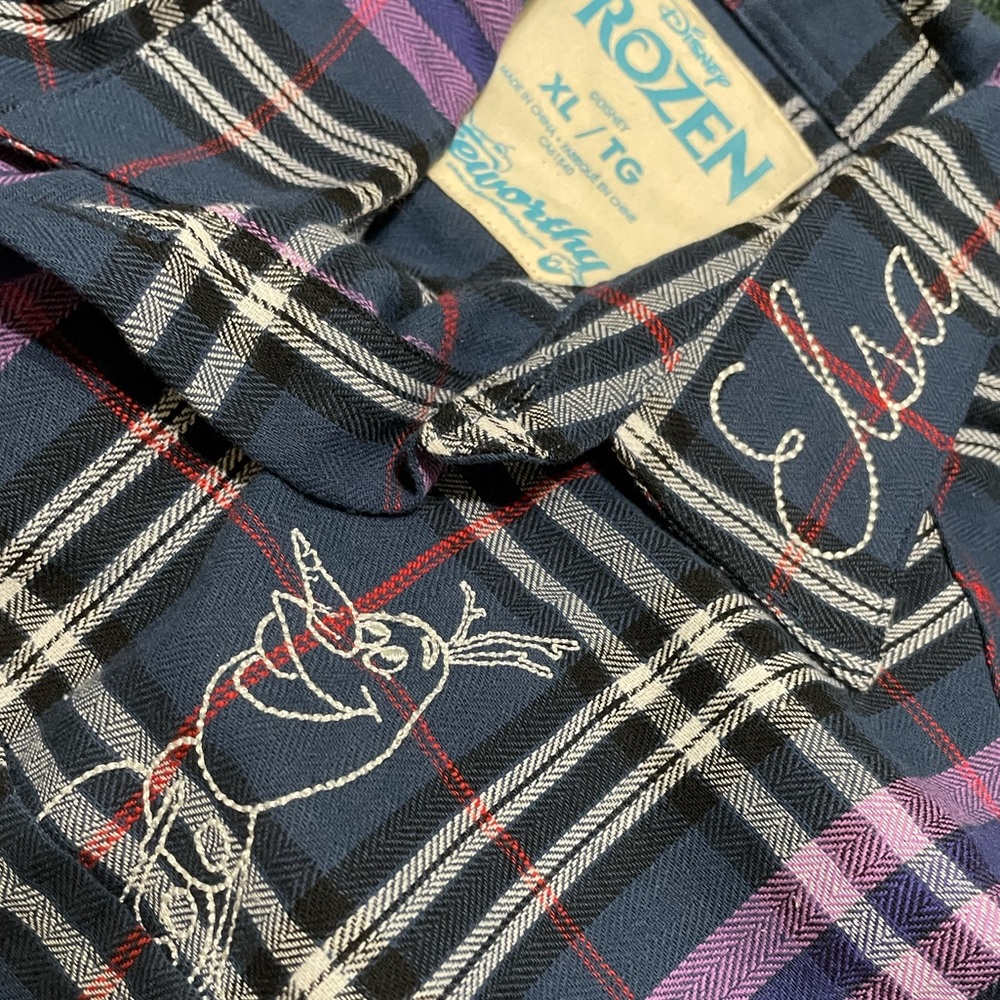 DISNEY! Elsa button down! new!!